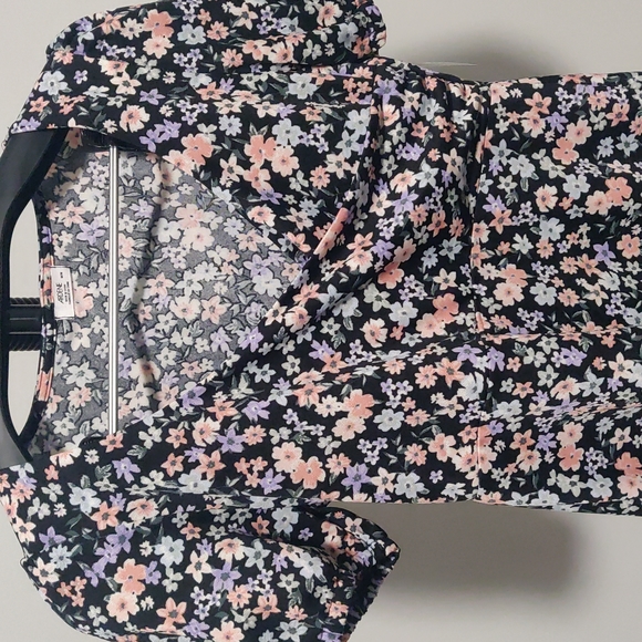 BNWT - floral puff sleeve dress - Picture 2 of 14